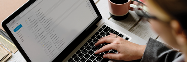 email-laptop-600x200