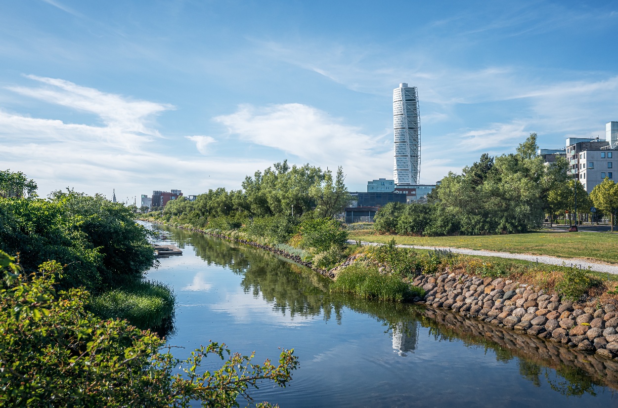 malmo-skyline-with-canal-and-turning-torso-skyscra-2022-03-03-12-33-27-utc-1